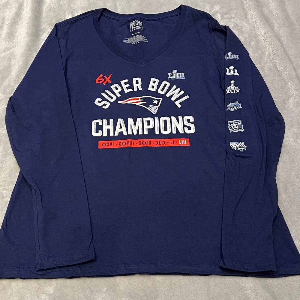 New England Patriots 6 times Super Bowl champs long sleeve tee. Women’s XL.